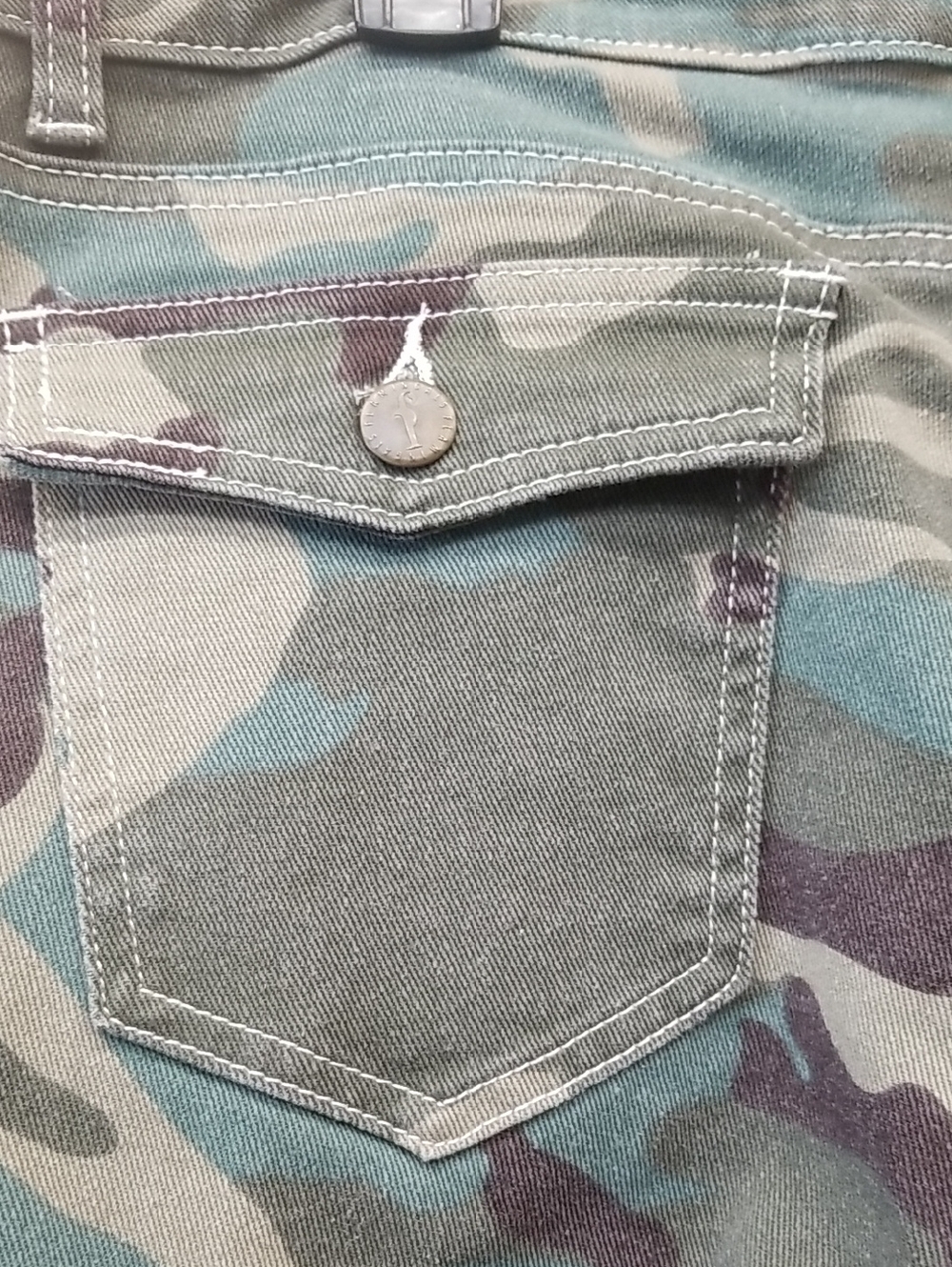 NWT Flamingals Women's size XL Camo Cargo Pants - Green Camouflage - Picture 6 of 8